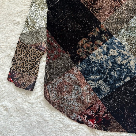 Johnny Was Workshop Top Mabel Printed Silk Button-Up Velvet Back Long Sleeve M - Picture 8 of 14